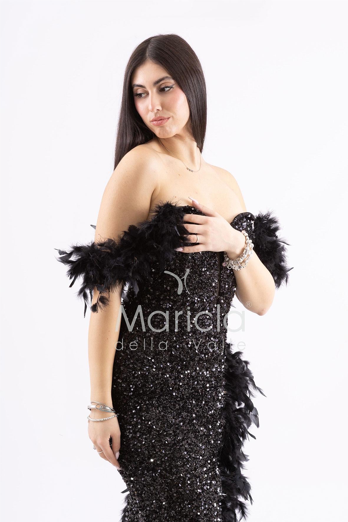 abito lungo scollo omerale spacco e piume SS23100 NERO MARICLA ELEGANCE