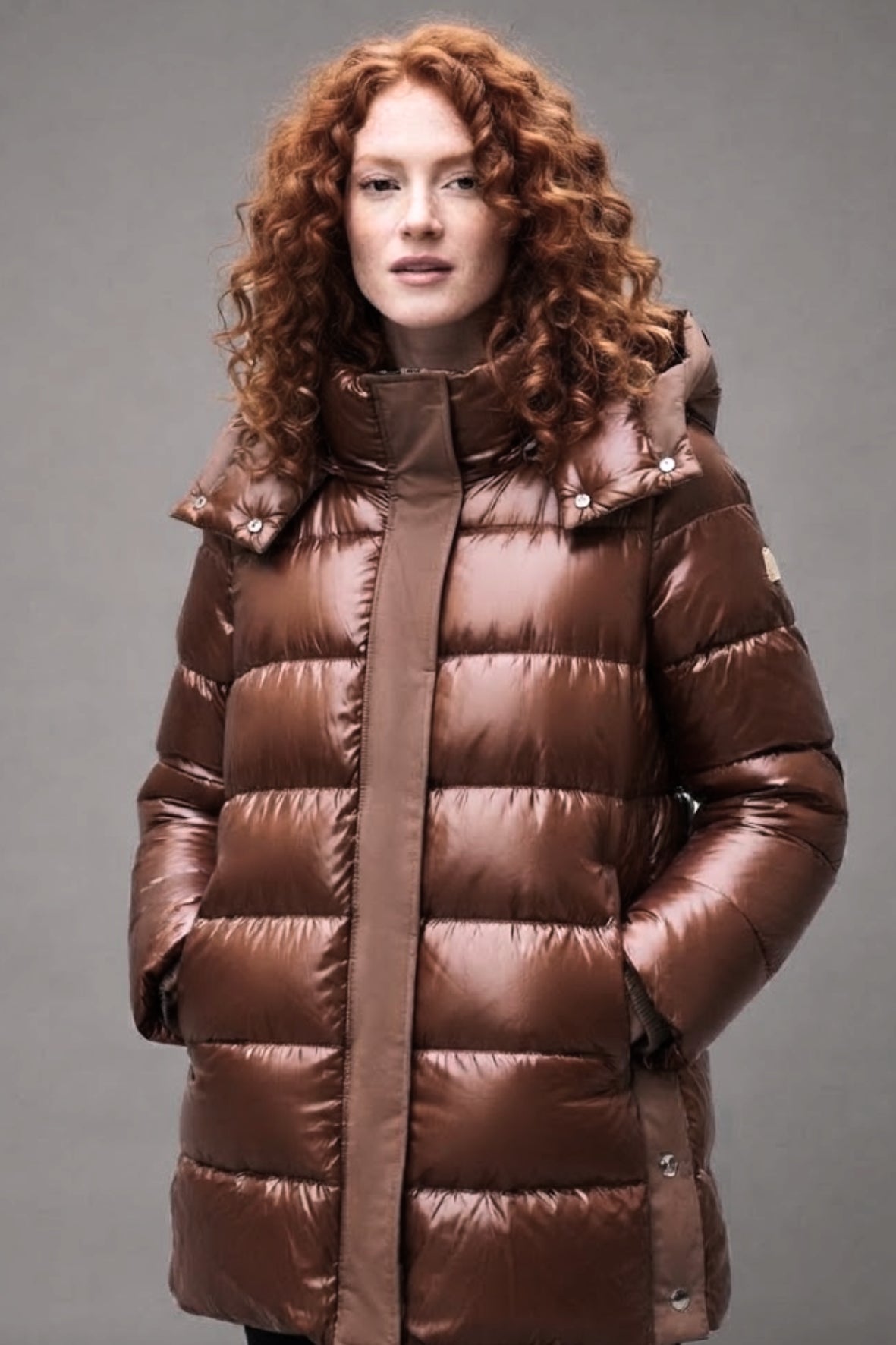 Piumino media lunghezza con fintone e cappuccio LIN3555 MORO LINDAS 