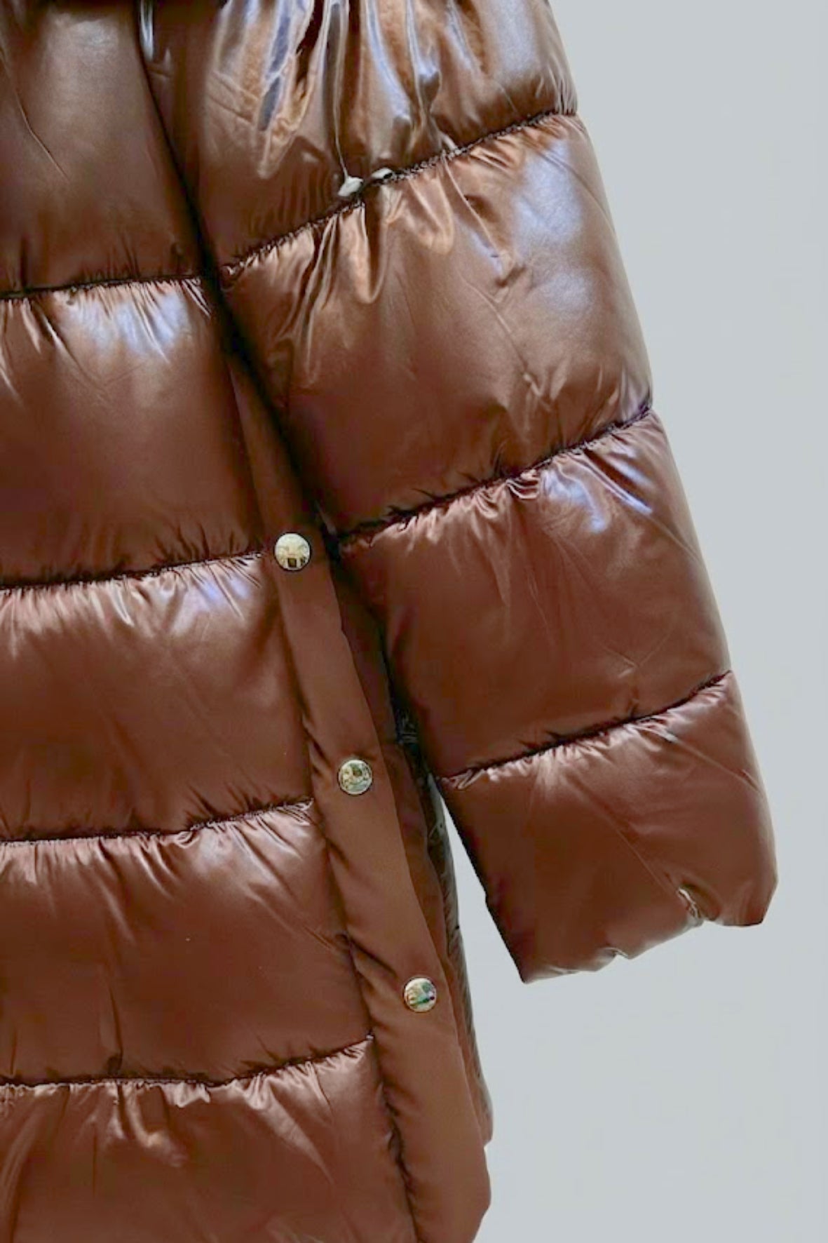 Piumino media lunghezza con fintone e cappuccio LIN3555 MORO LINDAS 