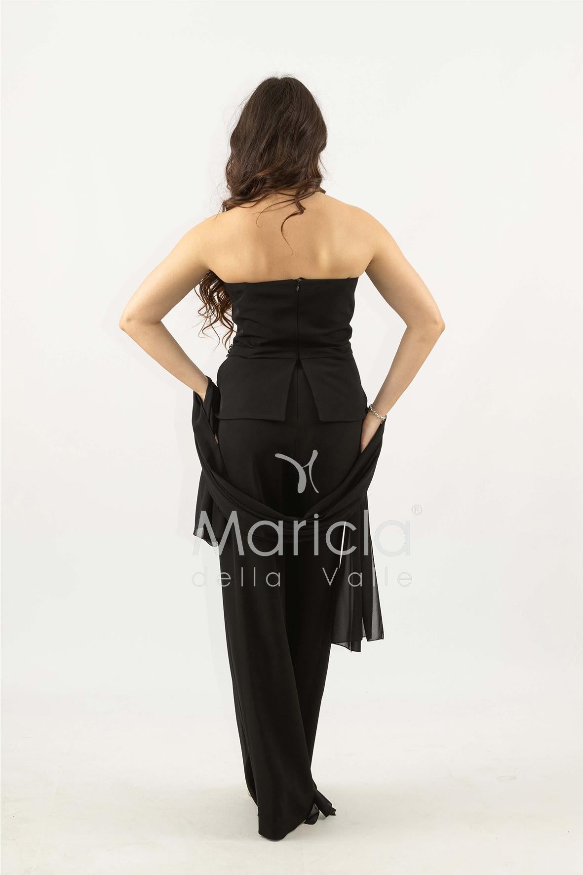 tuta con baschina e dettaglio strass SH906TU NERO SHARON 