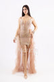 Abito midi in paillettes con strascico in tulle