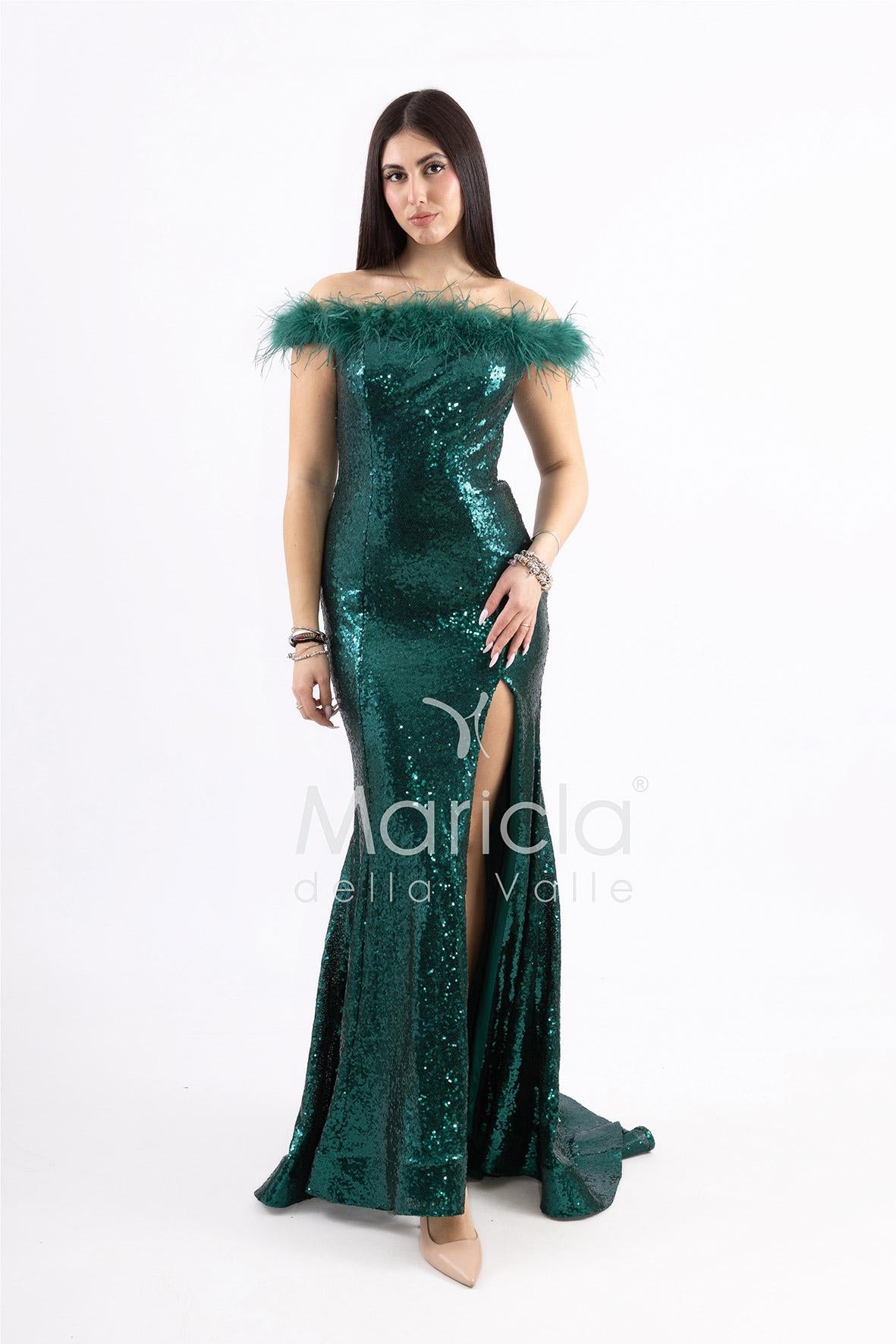 abito lungo in paillettes e scollatura in piume FP883015 VERDE MARICLA ELEGANCE 