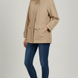 Parka Tecnico "Beige " con Cappuccio  Stile e Protezione CF22191 SABBIA CARLA FERRONI 