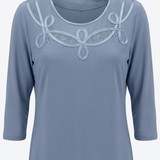 Maglia Elegante con Scollo Decorato e Dettagli Luce PER 26109 CELESTE MARICLA 