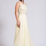 Abito lungo con corpetto di pizzo.<BR/> ANT7043 GIALLO ANTILLE ELEGANCE 