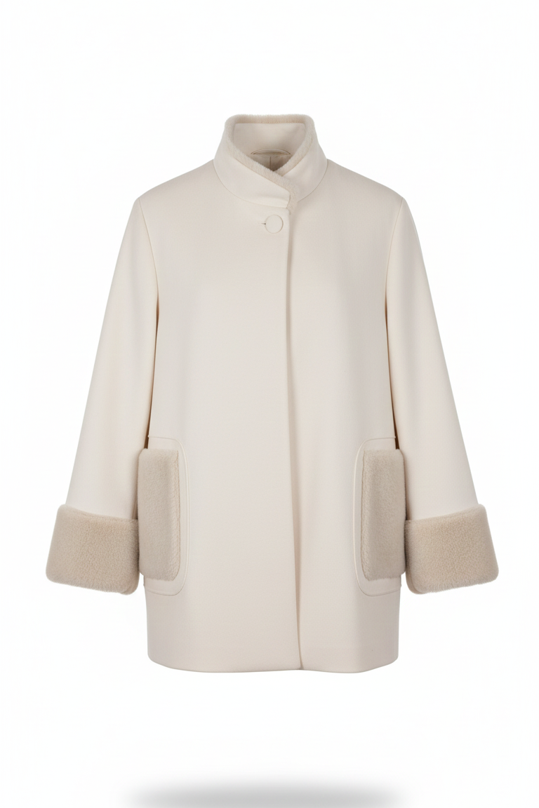 Cappotto con manicotti in pelliccia ROMI2734 PANNA MARICLA 