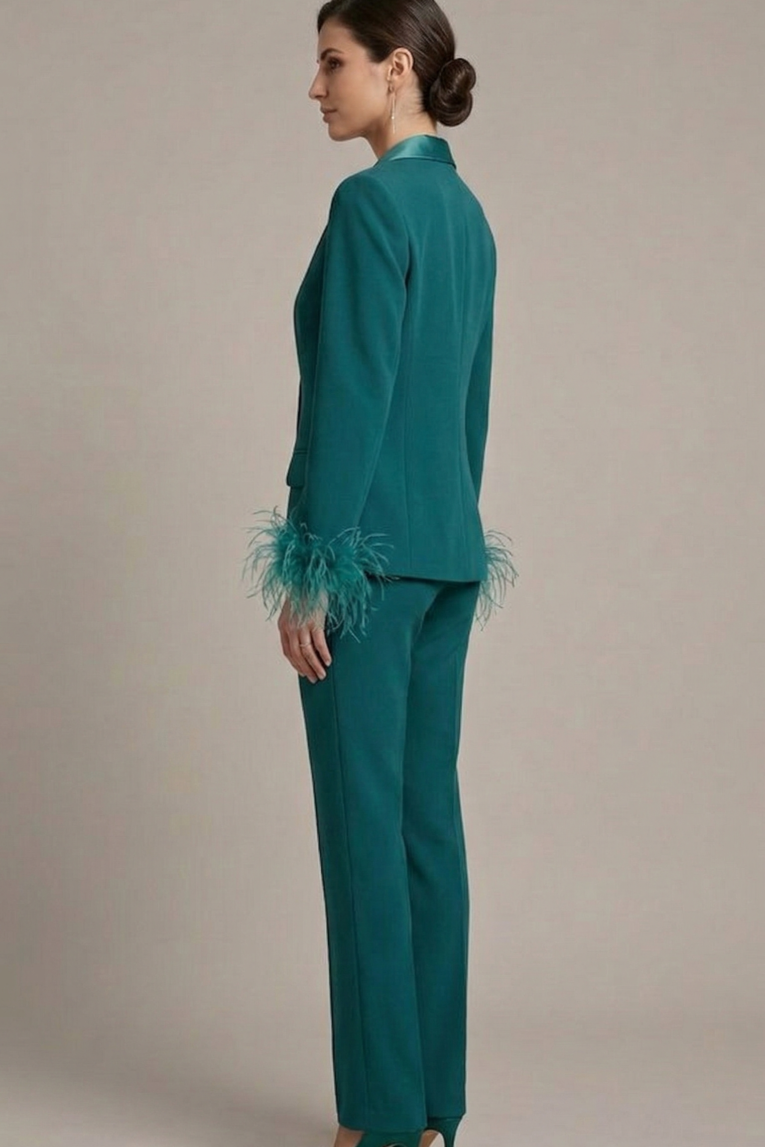 tailleur con collo raso e piume NC1426 PETROLIO MARICLA ELEGANCE 