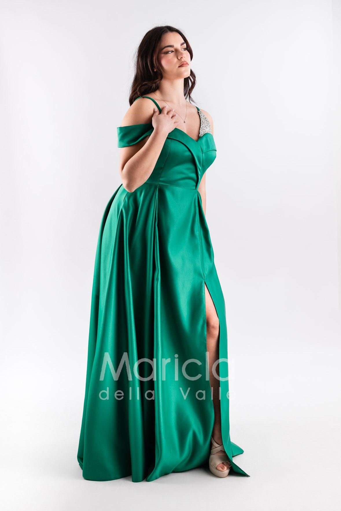 abito lungo con triangolo pietre JC35147 VERDE MARICLA ELEGANCE 
