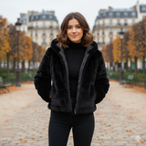 Giaccone in pelliccia a fasce con cappuccio<BR/> LIN3422 NERO MARICLA 