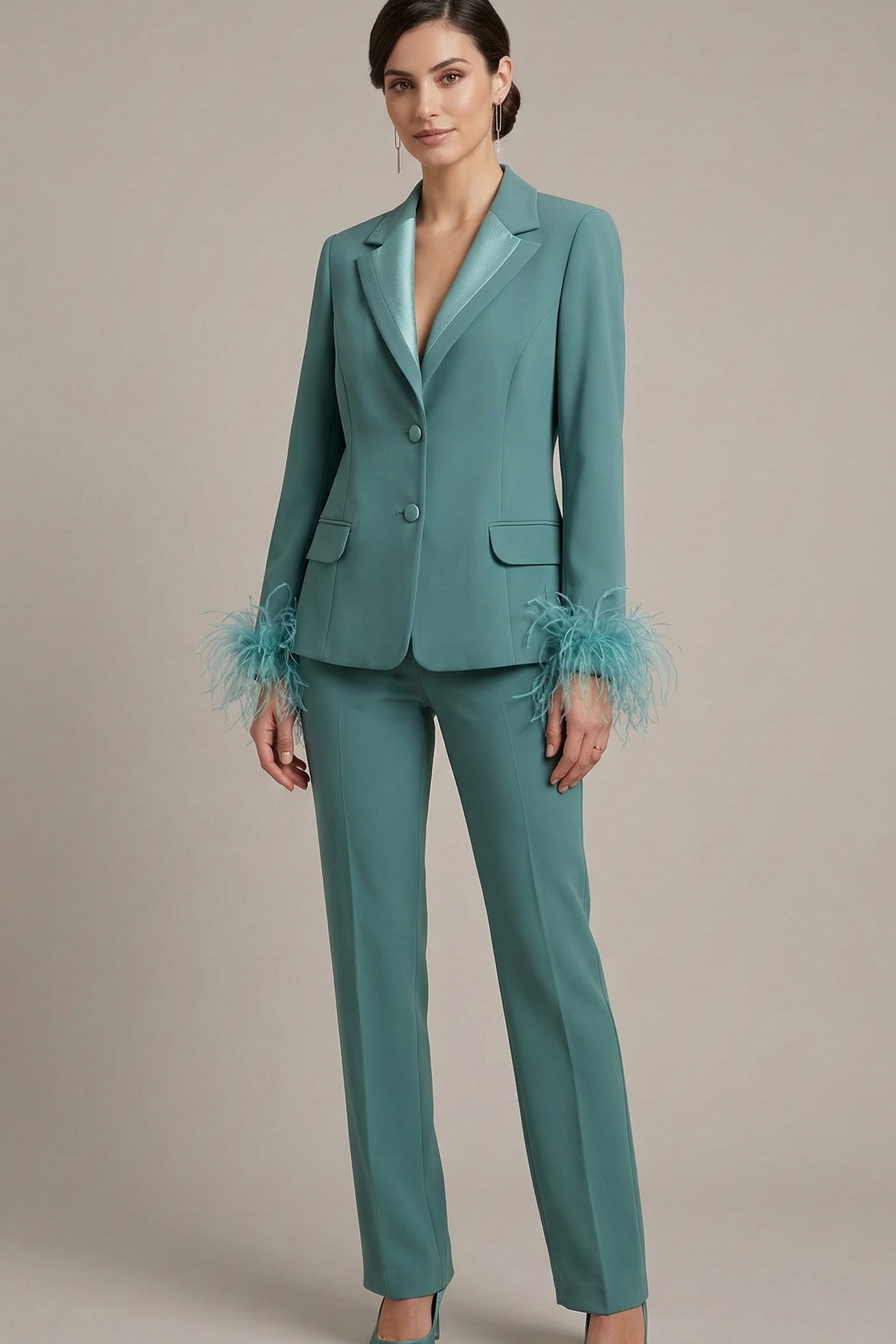 tailleur con collo raso e piume NC1426 MENTA MARICLA ELEGANCE 