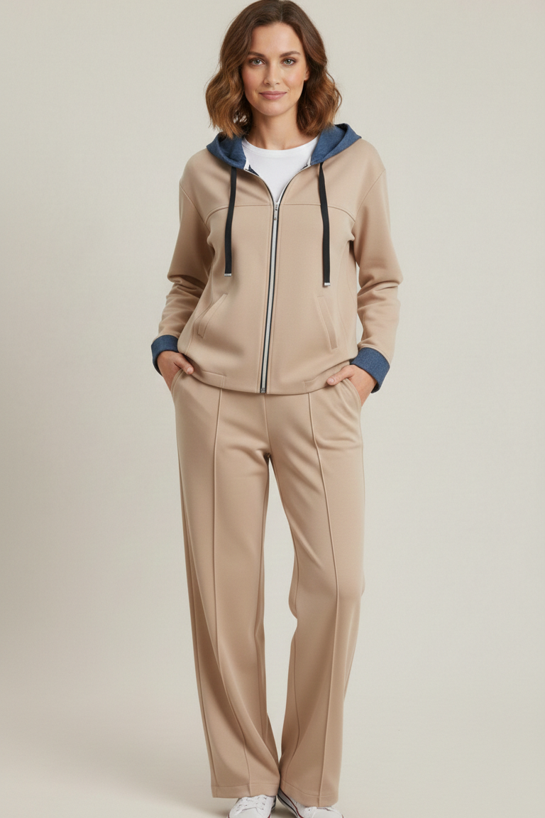 Completo Jogging Chic in Interlock  Eleganza Sportiva e Comfort Premium ANEMONE BEIGE MARICLA 